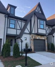 Building Photo - 4215 Lennox Dr