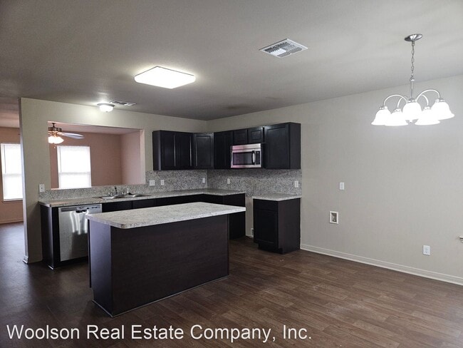 Foto del edificio - 3 br, 2 bath House - 3304 Swan Drive