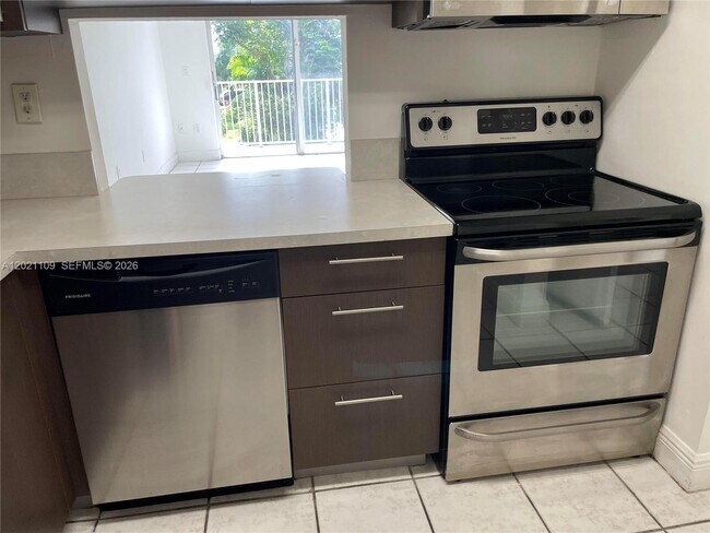 Building Photo - 4920 NW 79th Ave