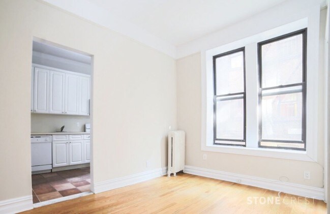 Building Photo - 521 West 122nd Street