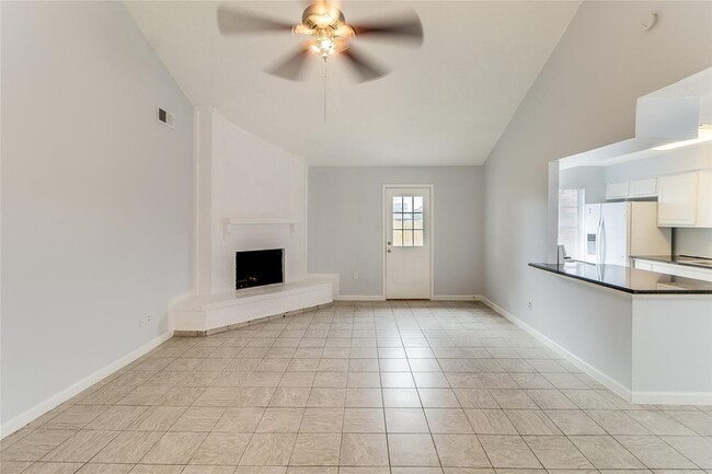 Building Photo - 2530 Long Reach Dr