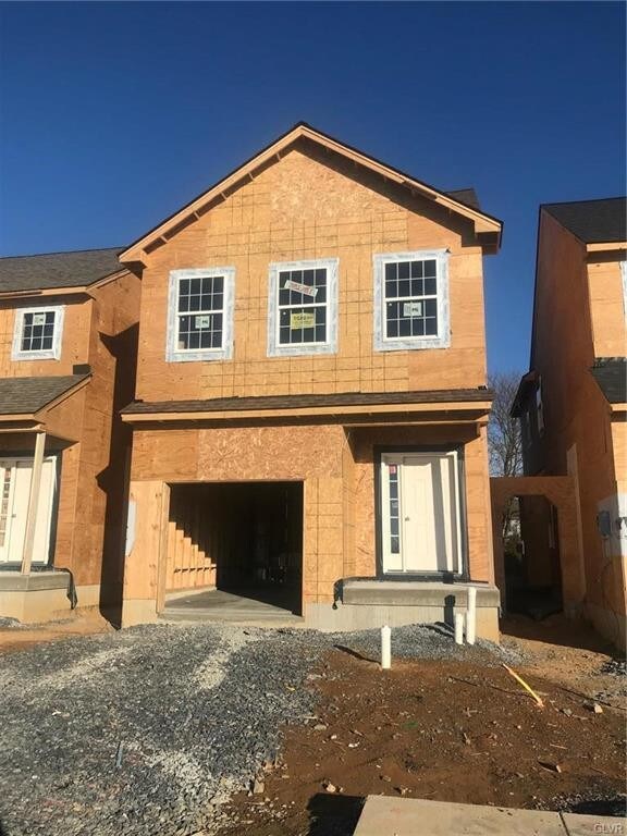 Primary Photo - 2133 Huntington Ln