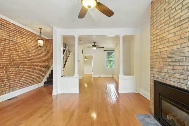 Foto del edificio - 877 W Lombard St