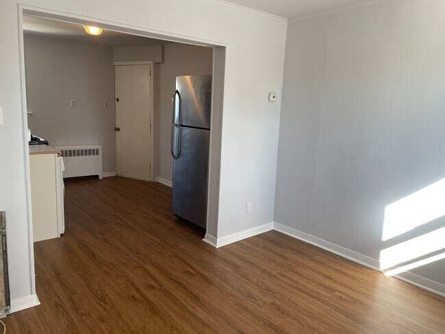 Foto del edificio - Aston 2 bed 1 bath apartment