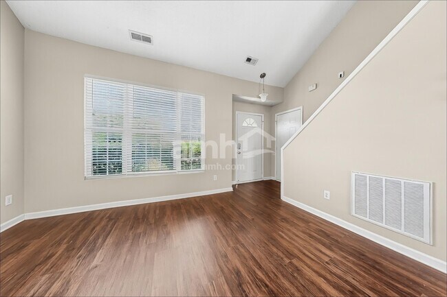Foto del edificio - 116 N Honey Springs Ave