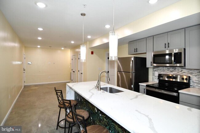Foto del edificio - 1040 Bladensburg Rd NE