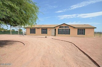 Building Photo - 18234 E County Down Dr