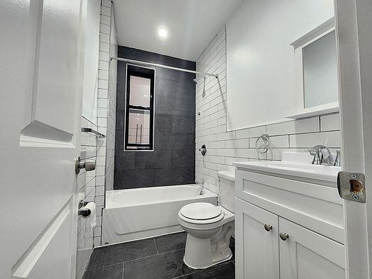 Foto del edificio - 1 bedroom in BRONX NY 10462