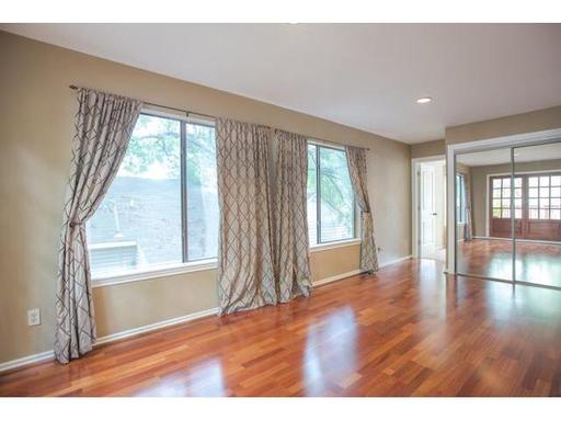 Building Photo - 4722 W Amherst Ave