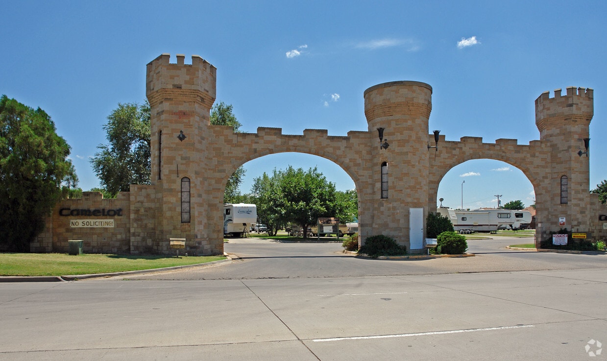 Primary Photo - Camelot Village