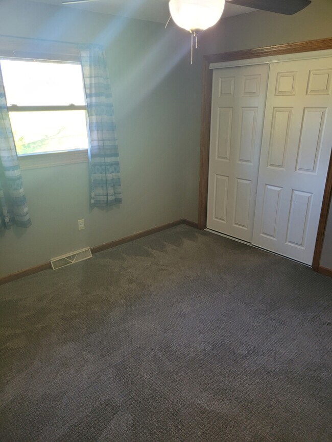 Dormitorio - 303 Carriage Dr