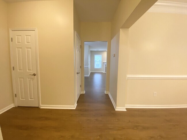 Foto del edificio - Charming Four-Bedroom Home in Bluffton wit...