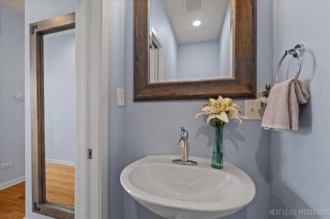 Foto del edificio - 12709-715 Wild Rye Ct