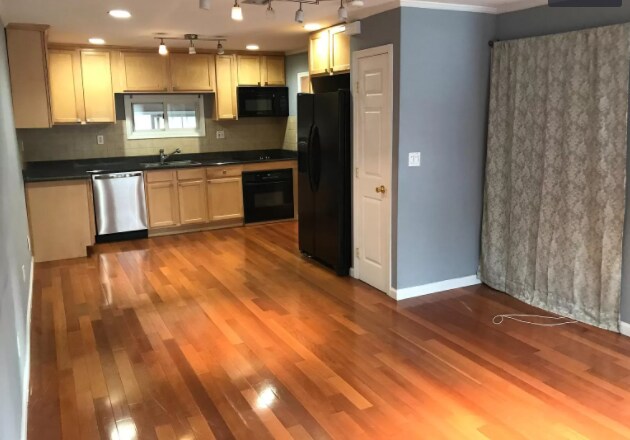 Building Photo - 60 Jefferson St