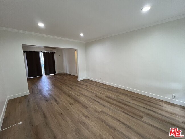 Foto del edificio - 1333 S Highland Ave