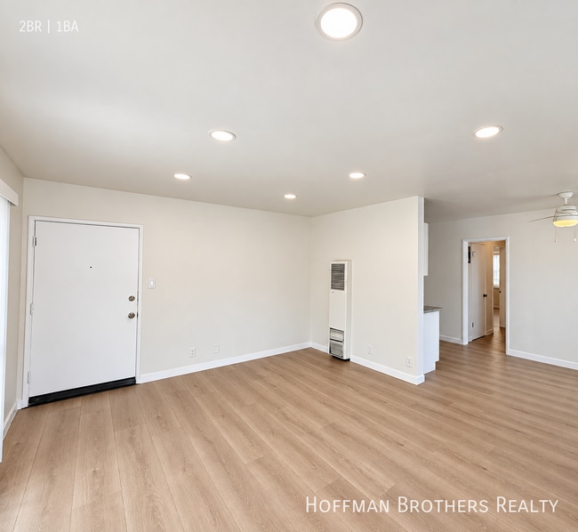 Building Photo - 7339 Woodman Ave