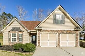 Building Photo - 204 Raleigh Way