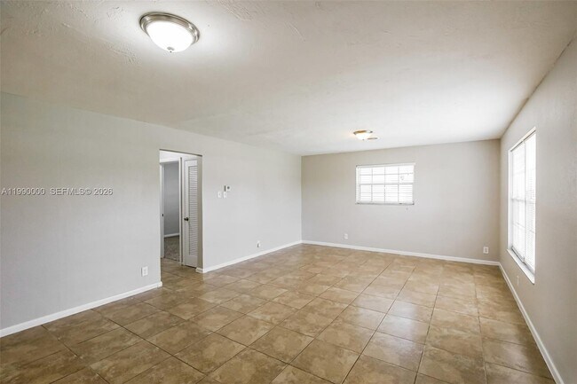 Foto del edificio - 5961 NW 14th Ct