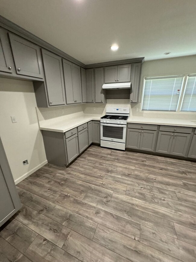 Foto del edificio - Cherokee Lane 1507-1509