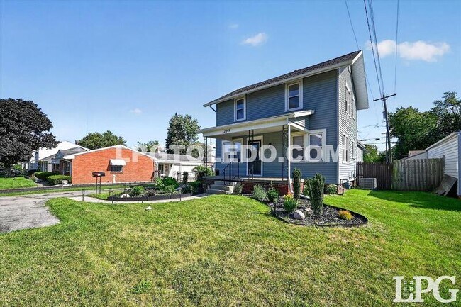 Foto del edificio - 2849 W Laskey Rd