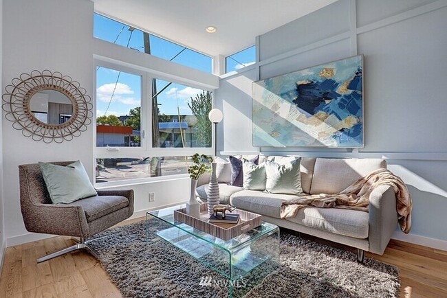 Photo - 632 10th Ave E Townhome