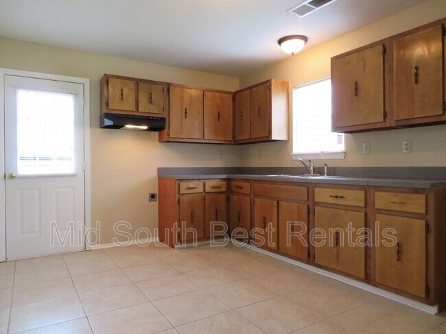 Foto del edificio - 3016 Crystal Ave