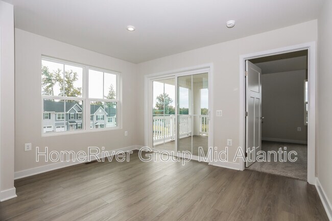 Foto del edificio - 600 Augustine Ct