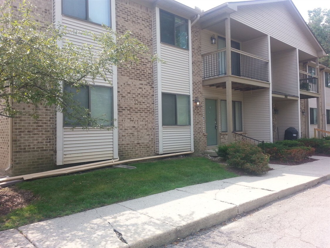 24050 Middlebelt Rd, Farmington Hills, MI 48336 Condo for Rent in