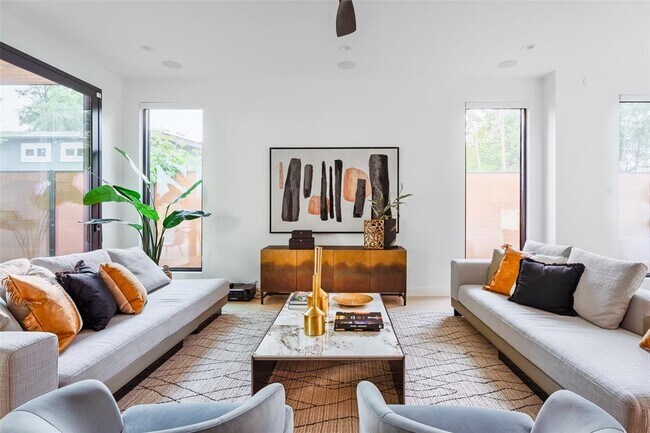 Foto del edificio - 2803 Garwood St