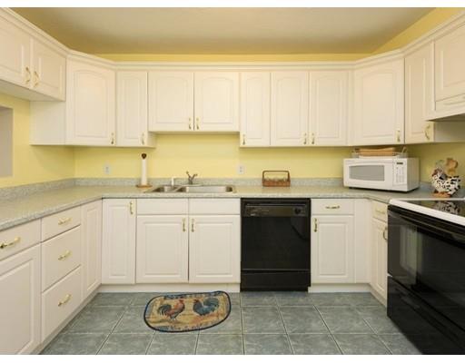 Building Photo - 18 Wrentham Rd