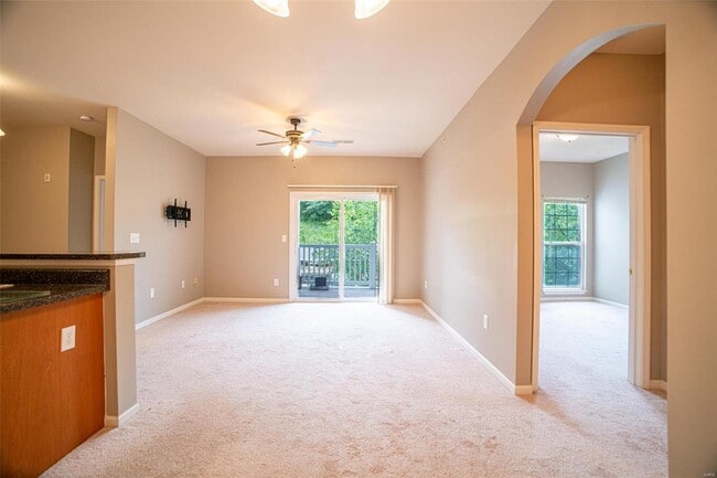Building Photo - 27 Kassebaum Ln