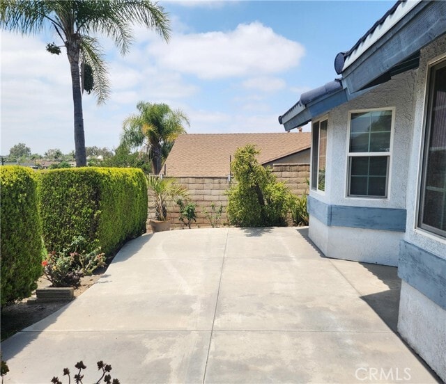 Building Photo - 17771 Plum Tree Ln