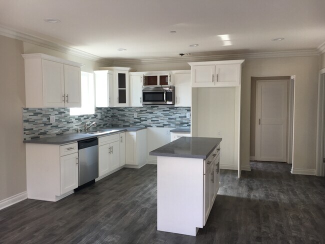 Foto del edificio - 2702 Bellevue Ave