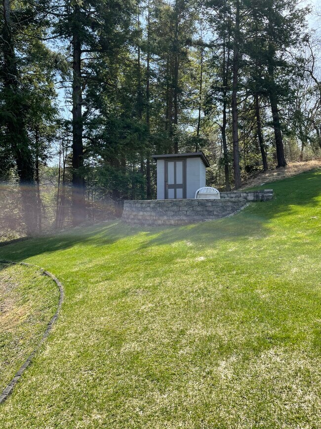 Foto del edificio - 4314 Tadpole Rd