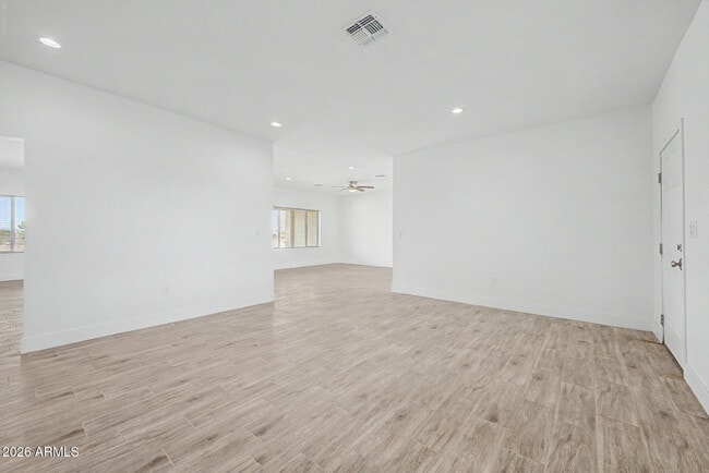 Building Photo - 12138 S Airport Rd