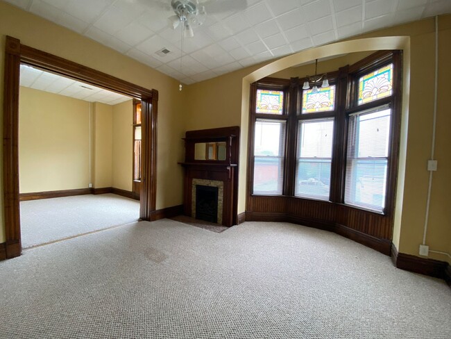 Building Photo - 109 N 8th St