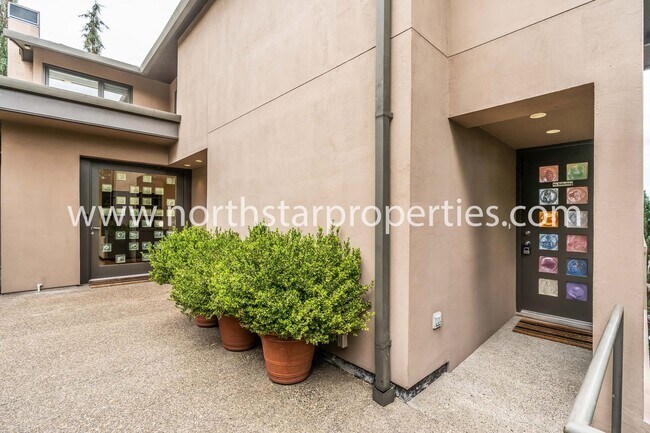 Building Photo - West Hills Contemporary with Breathtaking ...