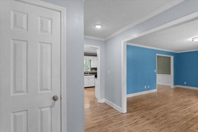 Foto del edificio - 175 Creekview Cir