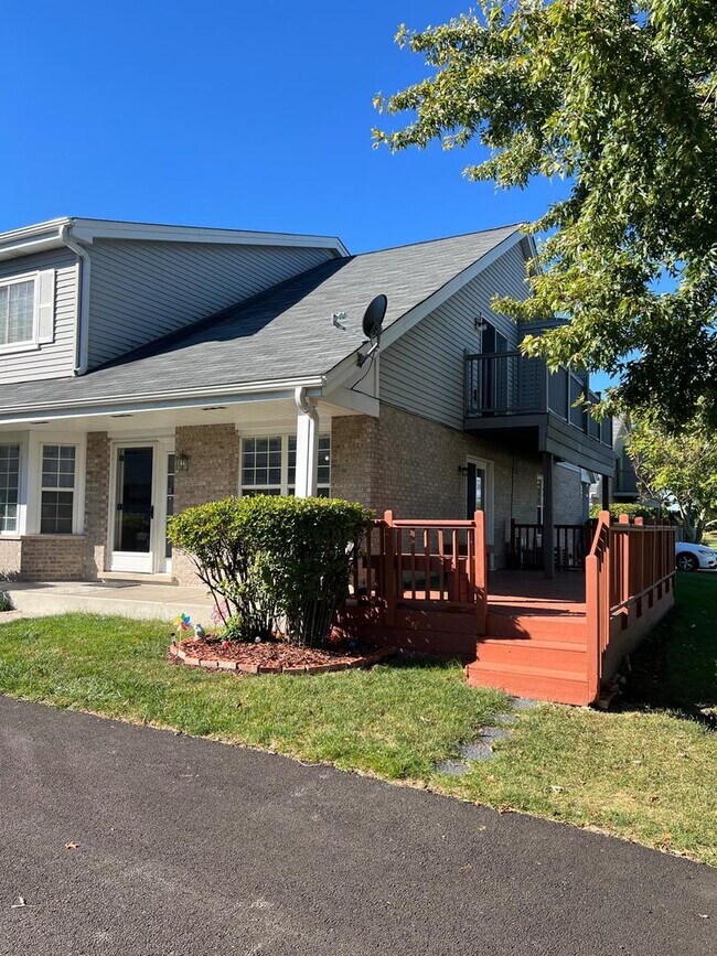 Foto del edificio - 3496 Willowview Ct
