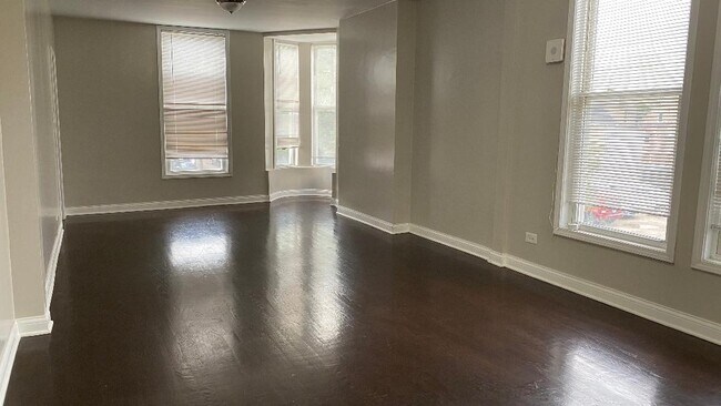 Foto del edificio - 3101 W Monroe St