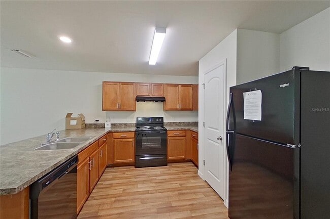 Building Photo - 2920 NE 2nd Ave