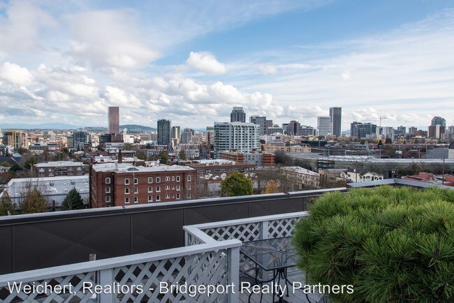 Foto del edificio - 2141 NW Davis St