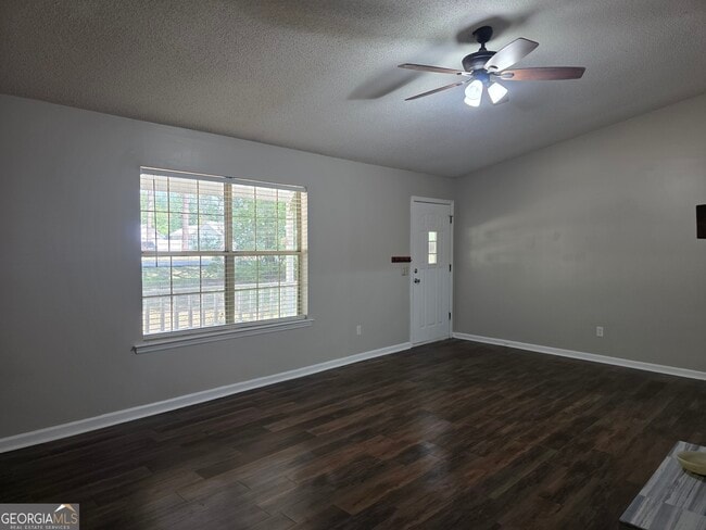 Building Photo - 622 Plantation Dr