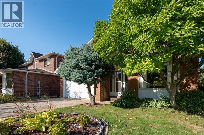 Building Photo - 14 Windstar Pl