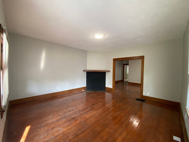 Foto del edificio - 26-26 W Beechwood Ave