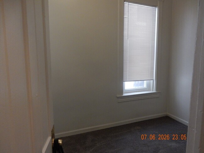 Building Photo - 2332 N Humboldt St