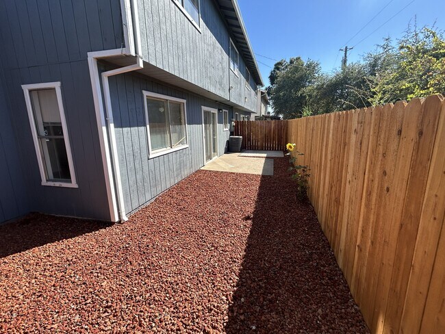 Building Photo - Merrywood