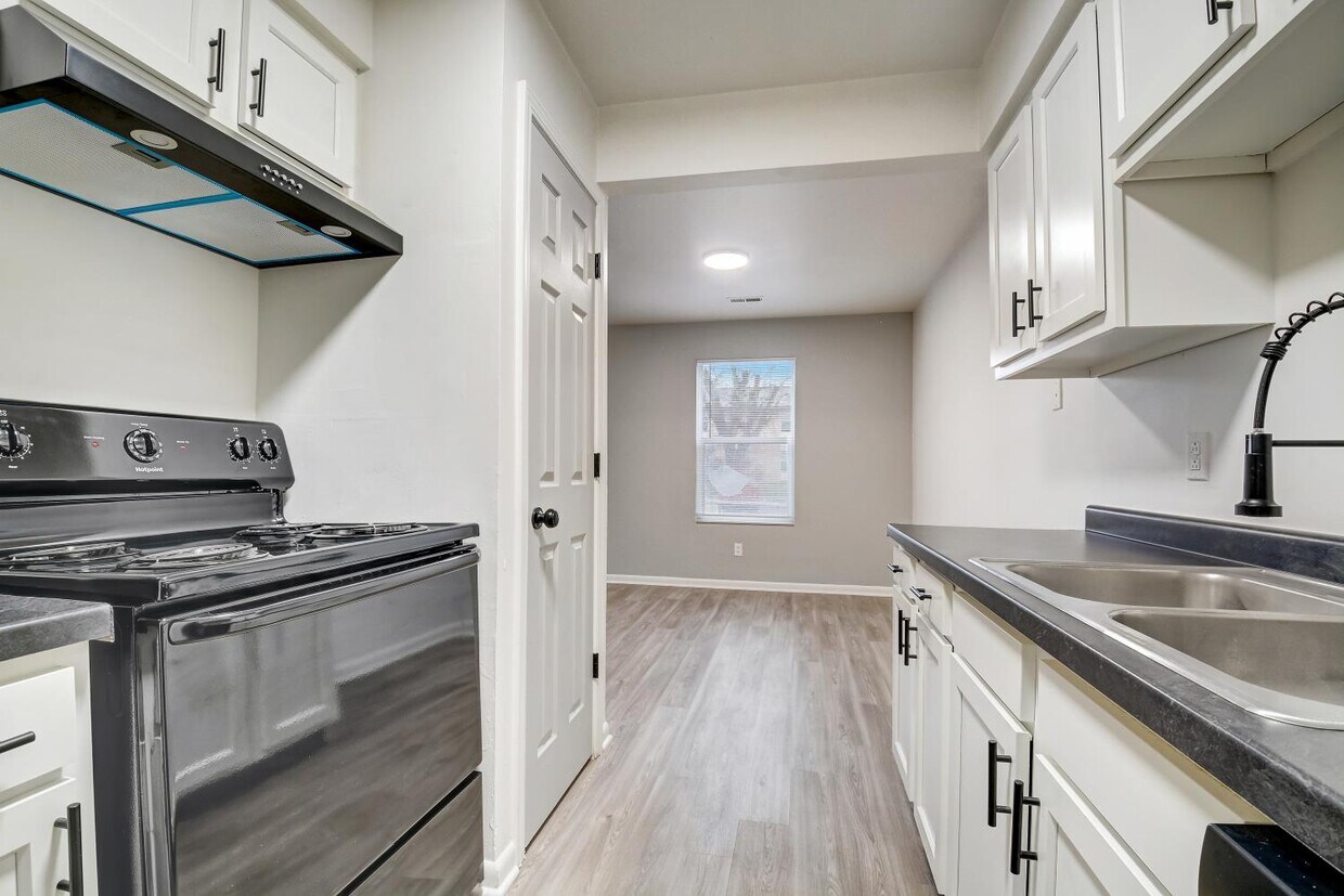 Pine Glen Apartments Apartments in Indianapolis, IN