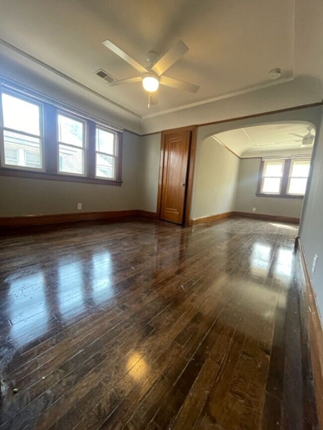 Foto del edificio - 3130N45thM