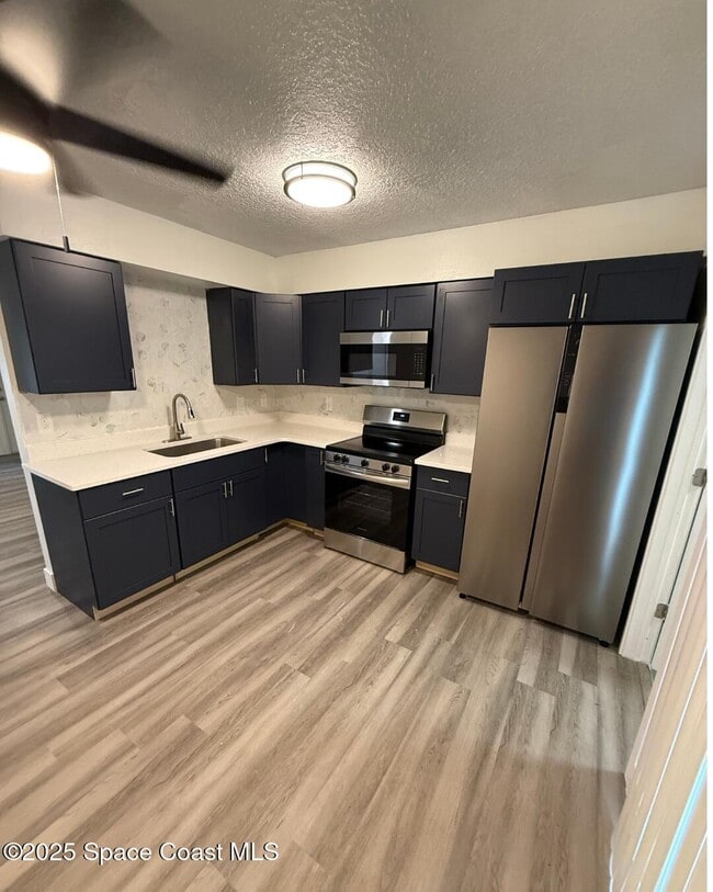 Foto del edificio - 304 Palm Ave